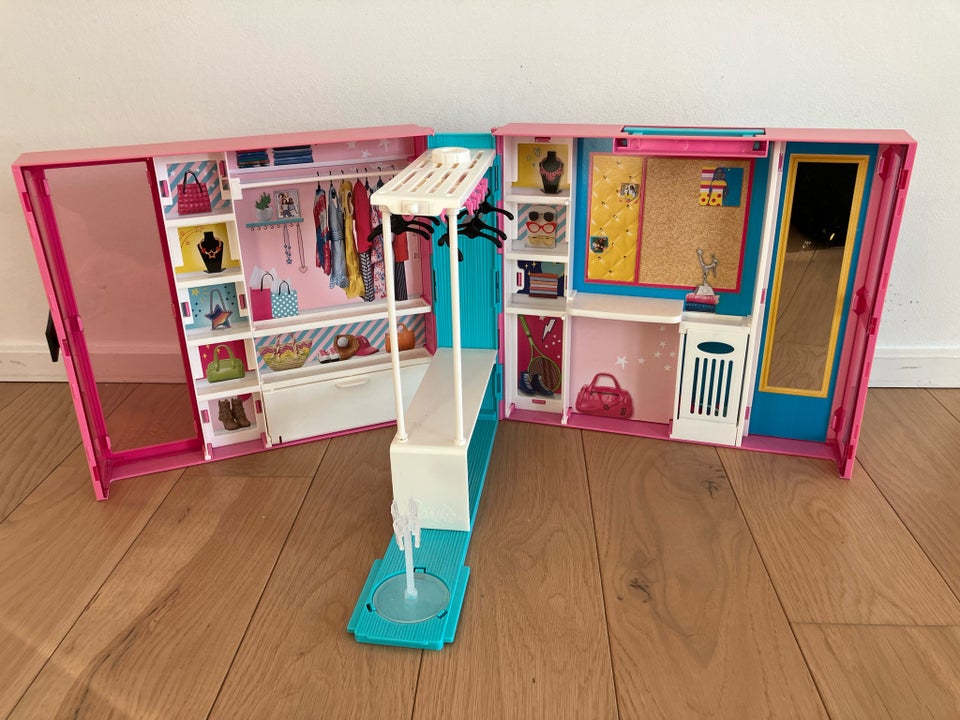 Barbie, Garderobe