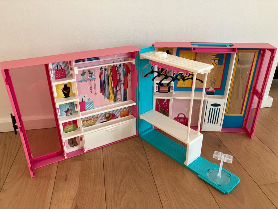 Barbie, Garderobe