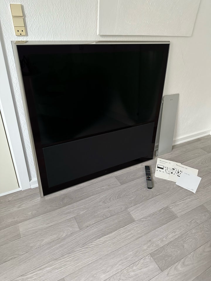 LCD, Bang  Olufsen, BeoVision 10