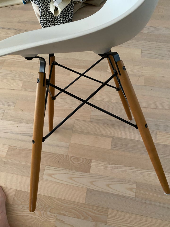 Eames DSW Spisebordsstol / stol