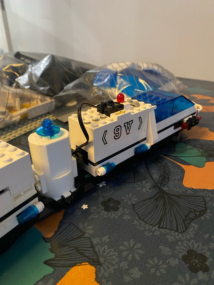 Lego Space 6990 monorail