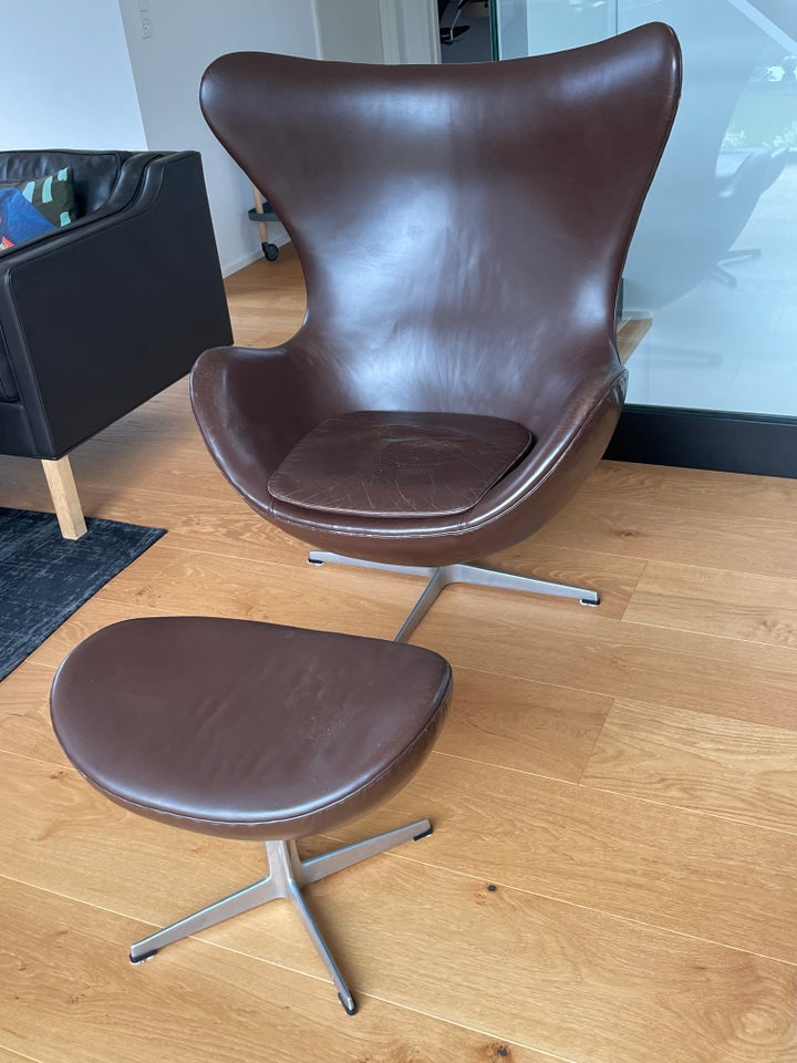 Arne Jacobsen, Ægget, Lounge chair