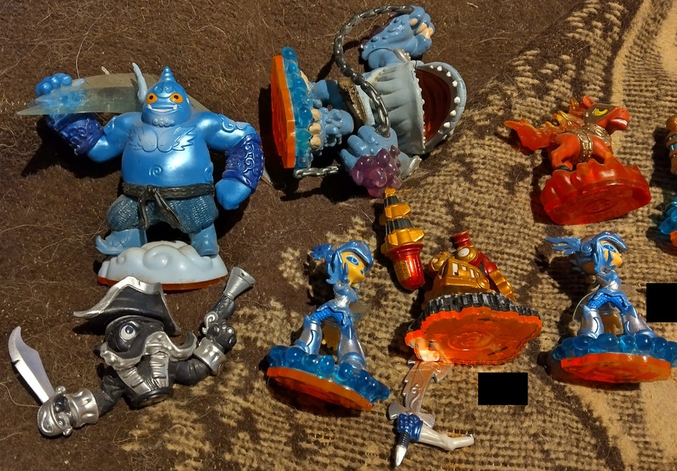 13 x Skylanders figurer, PS3