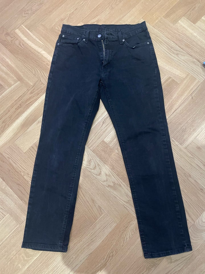 Jeans, Levis model 541, str. 32