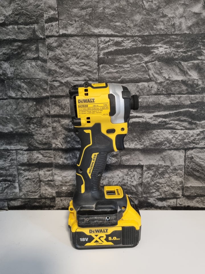 Skruemaskine, Dewalt