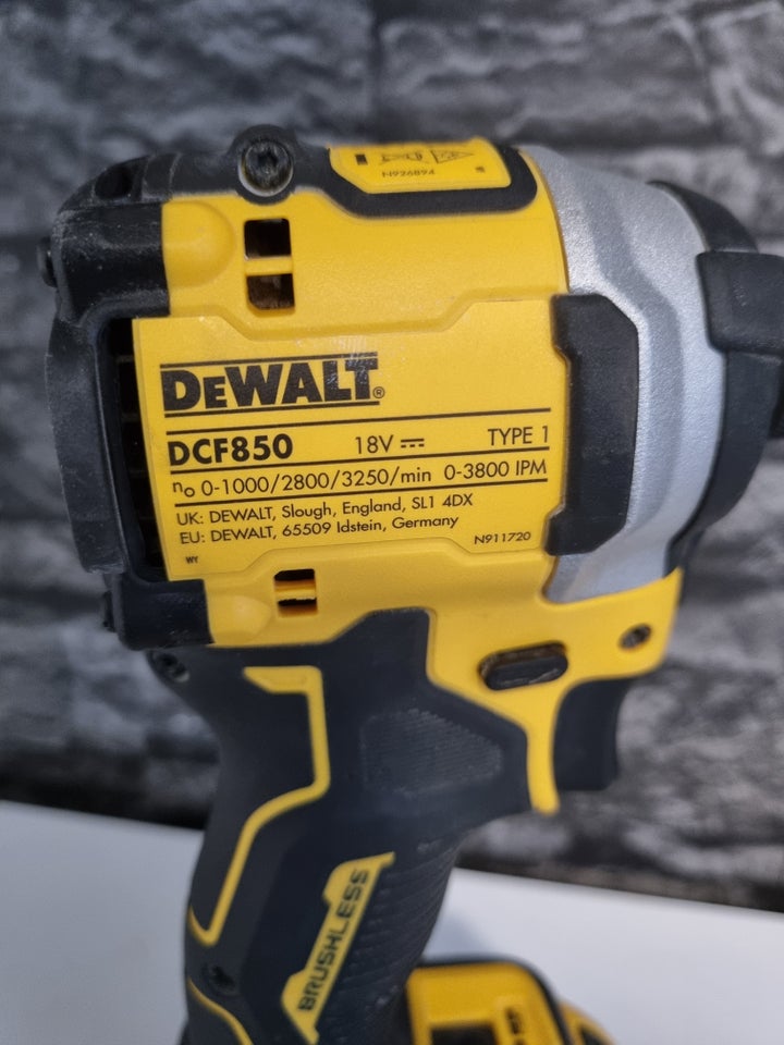 Skruemaskine, Dewalt