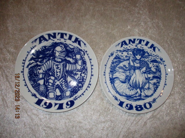 Platter Antik 1980  1979