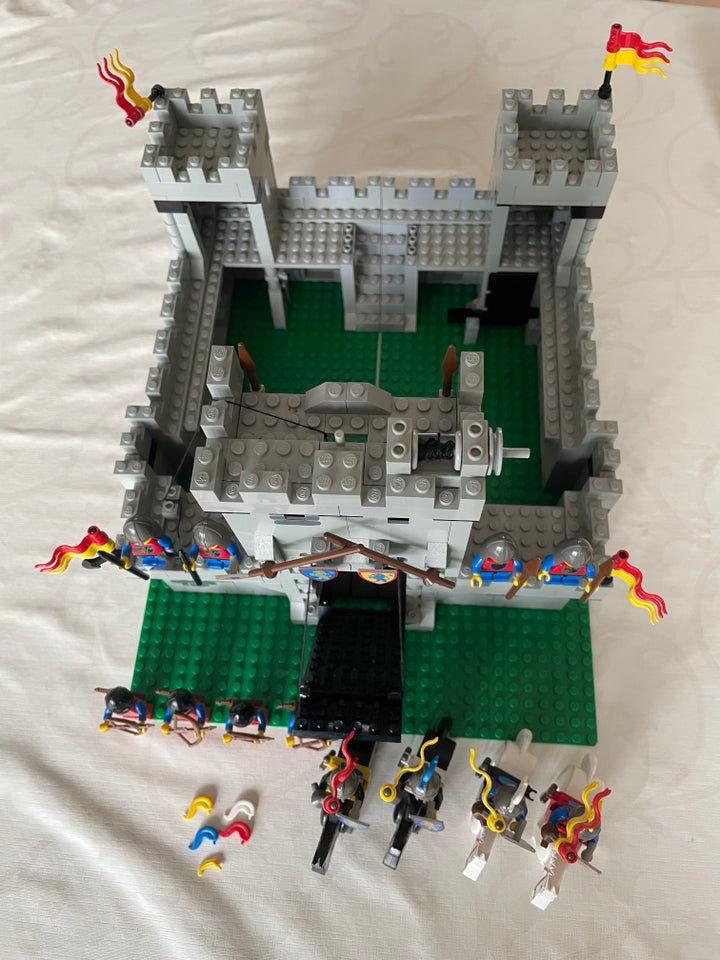 Lego Castle, 6080