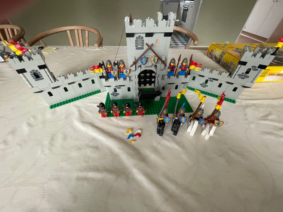 Lego Castle, 6080