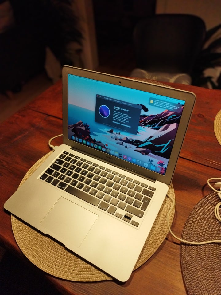 MacBook Air Early 2015 16 GHz