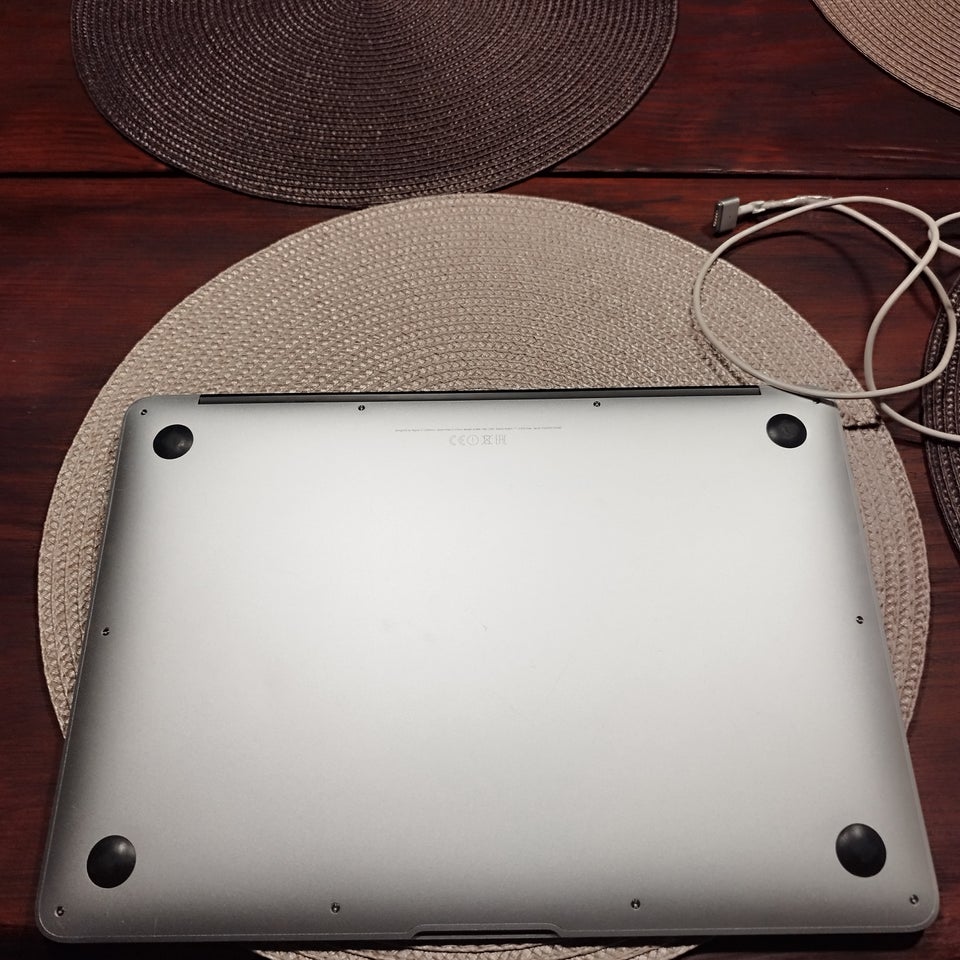 MacBook Air Early 2015 16 GHz