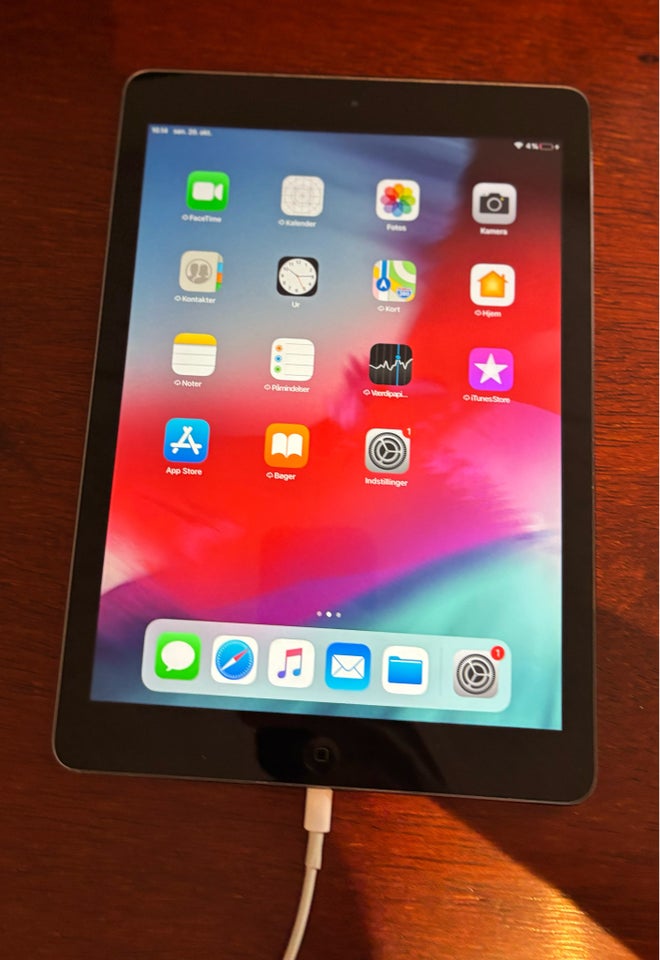 iPad Air, 16 GB, sort