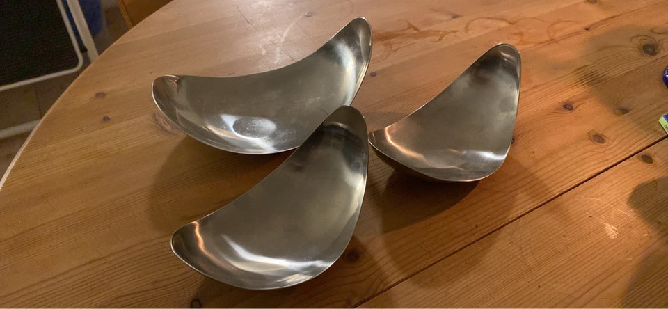 Georg Jensen skåle , Georg Jensen