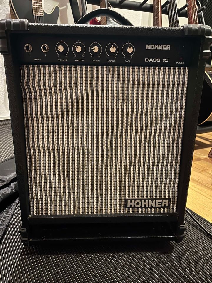 Bass amp Hohner Bass 15