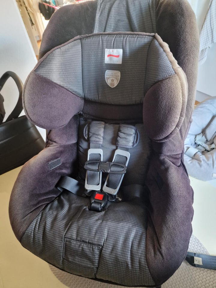 Autostol, op til 18 kg , Britax .