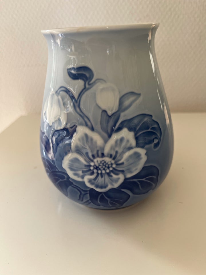 Porcelæn Vase Bing  Grøndal