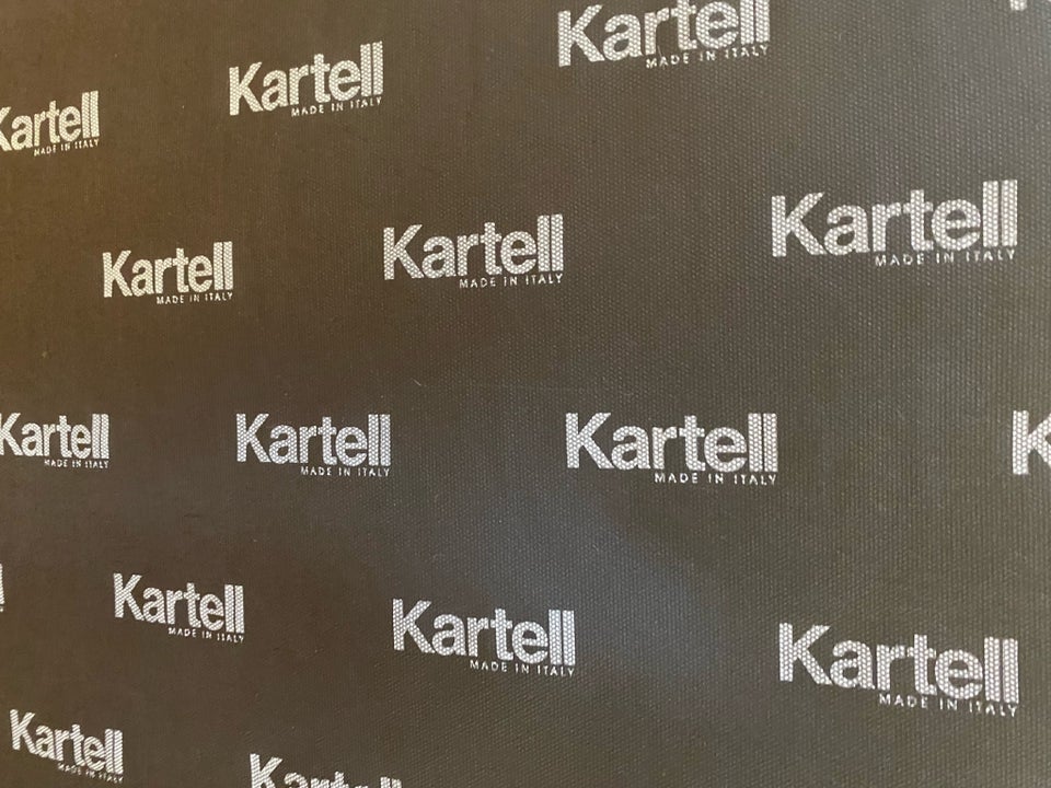 KARTELL sofa som ny