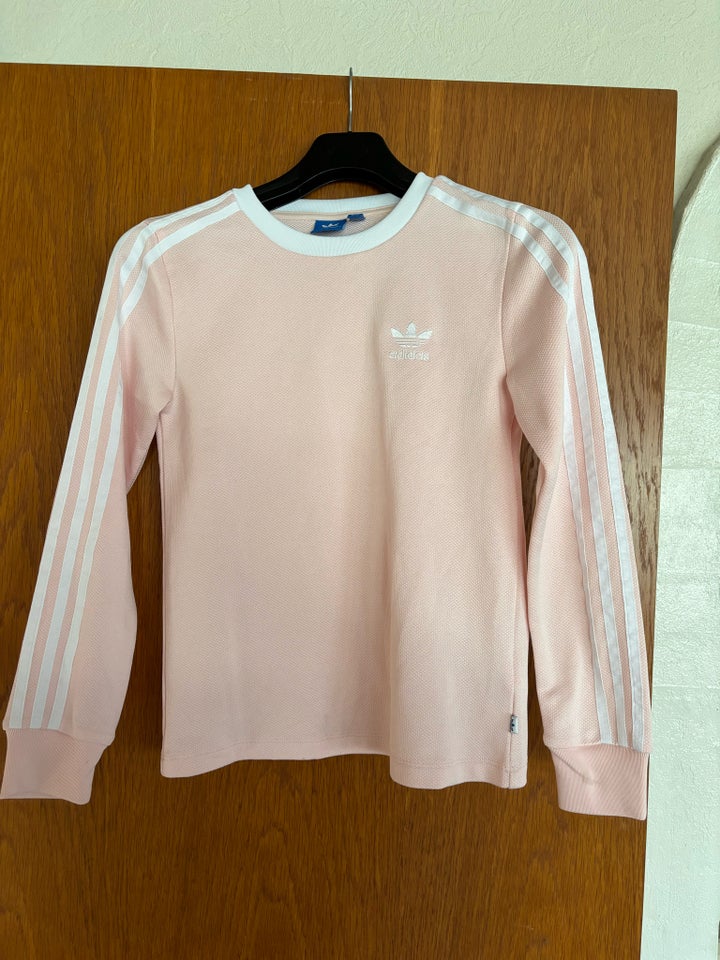 Sweatshirt Adidas str 32