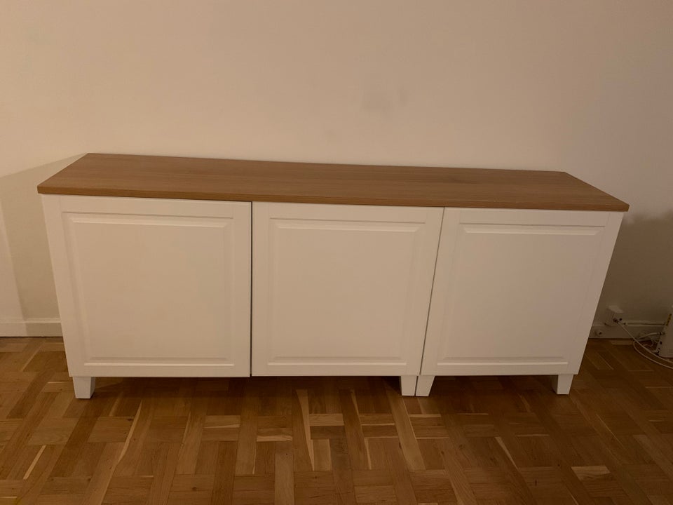 Vitrineskab, IKEA, b: 180 d: 42 h: 65