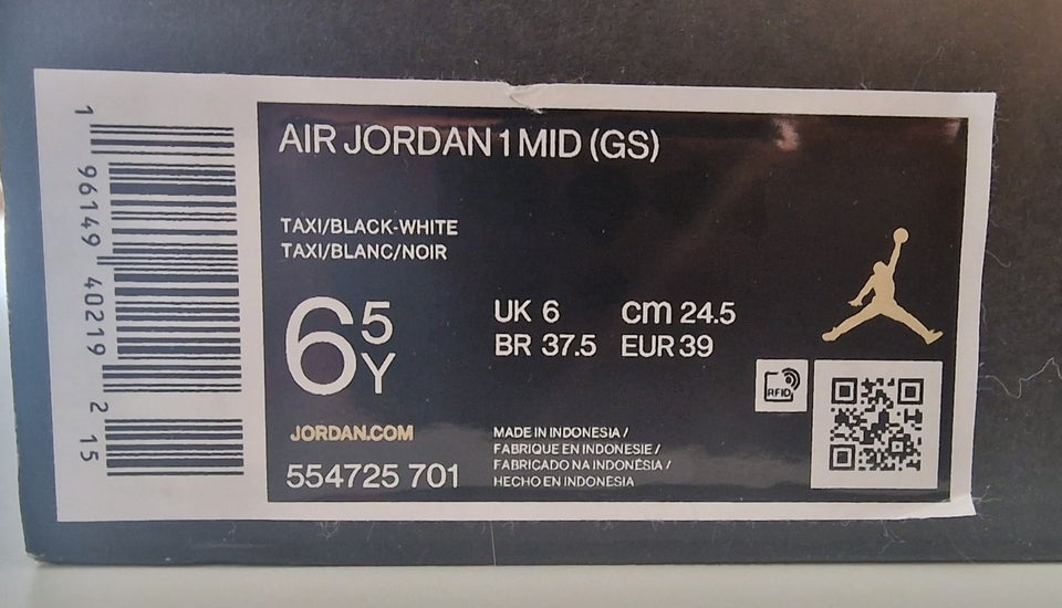 Sneakers, str. 39, Air Jordan