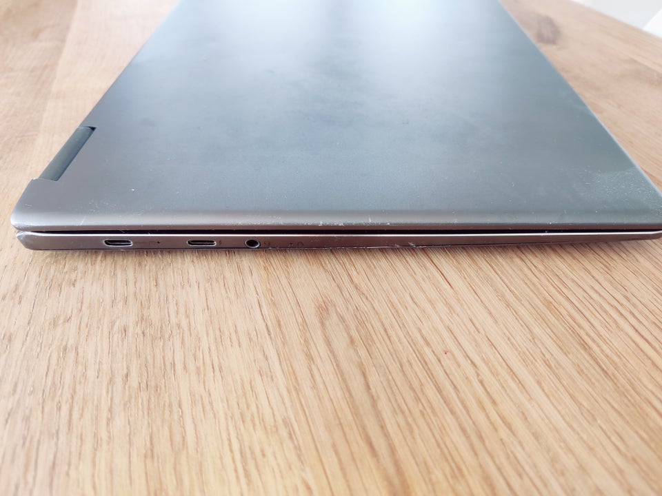 Lenovo Yoga 720 270 GHz 8 GB ram