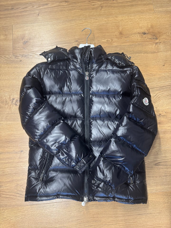 Dynejakke, str. M, Moncler