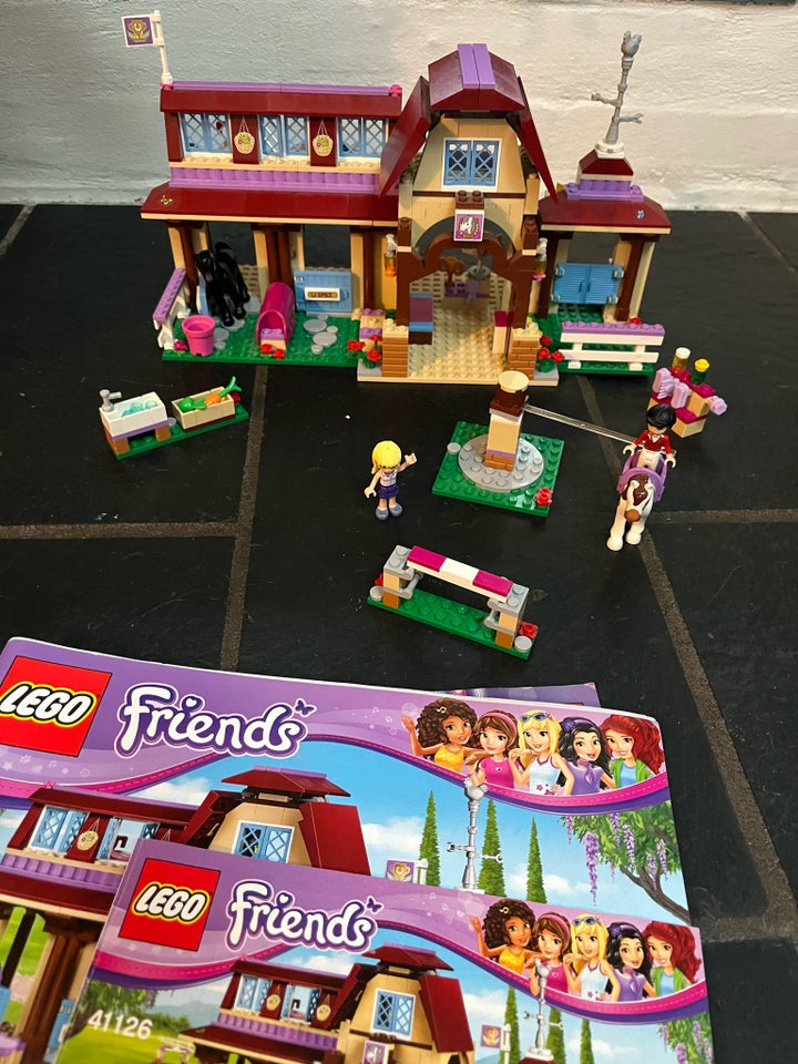 Lego Friends, LEGO 41126 Rideskole