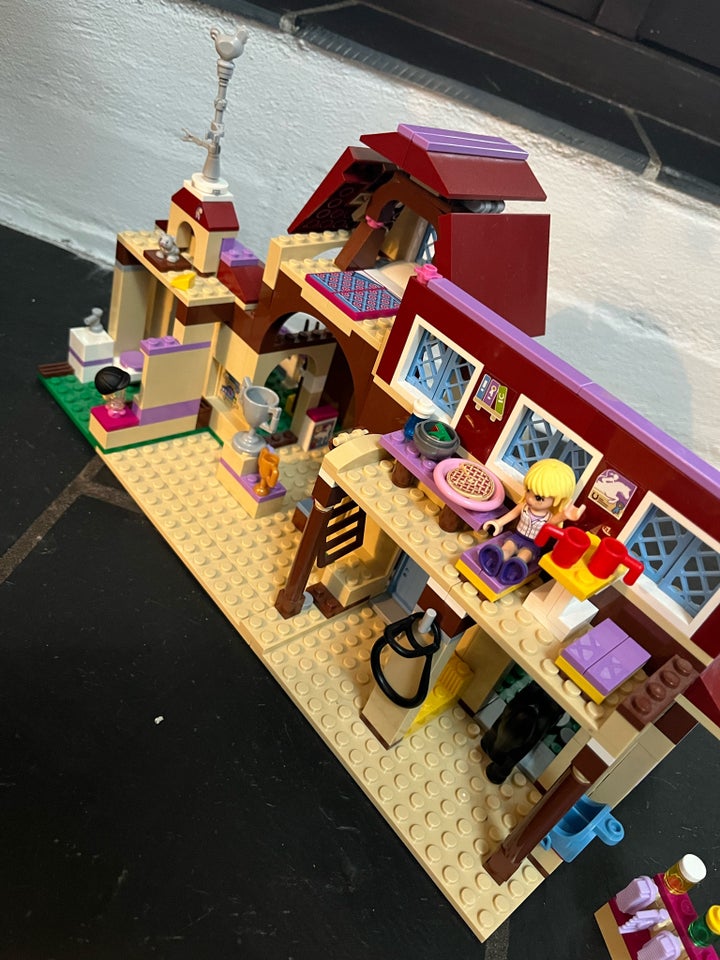 Lego Friends, LEGO 41126 Rideskole