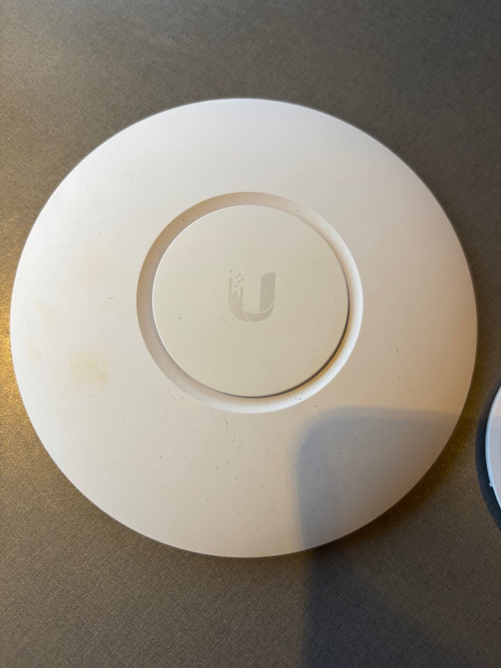 Access point, wireless, Ubiqity