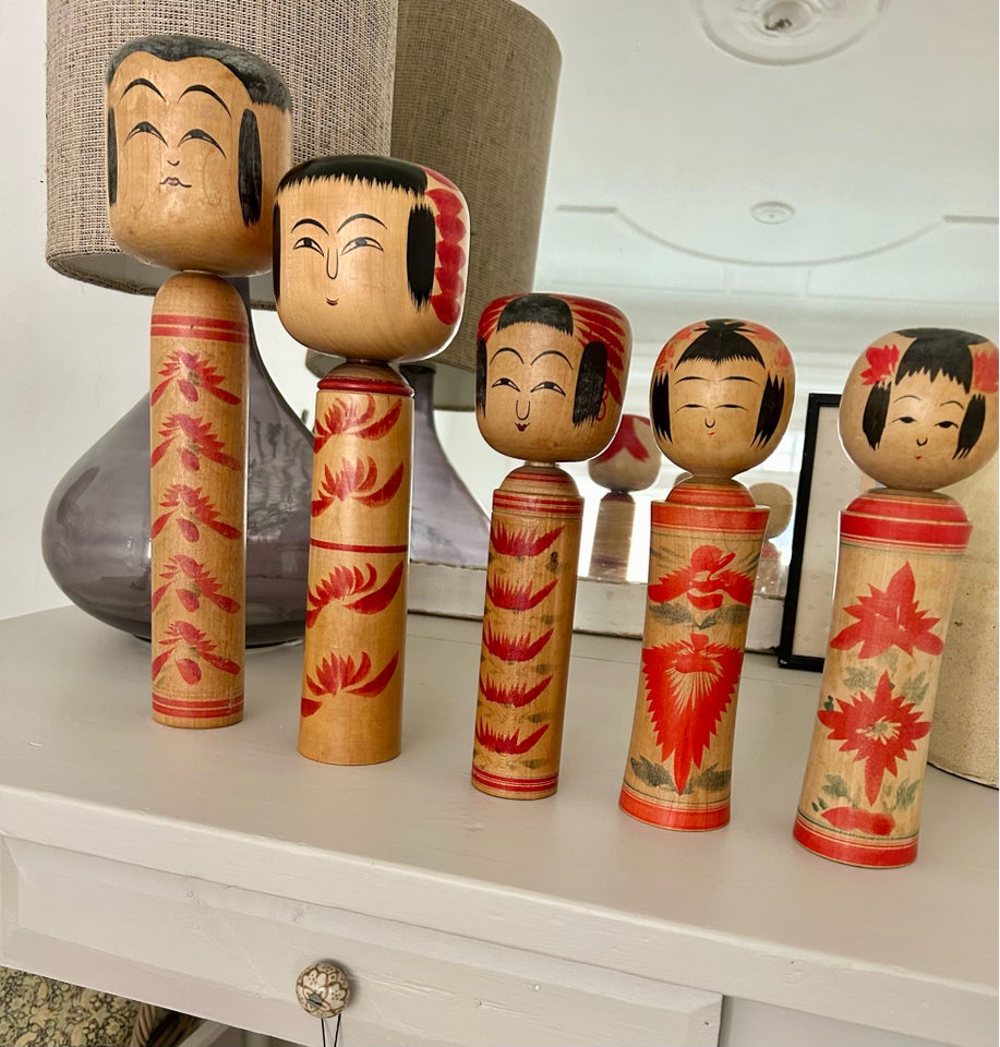 Japanske Kokeshi træ dukker