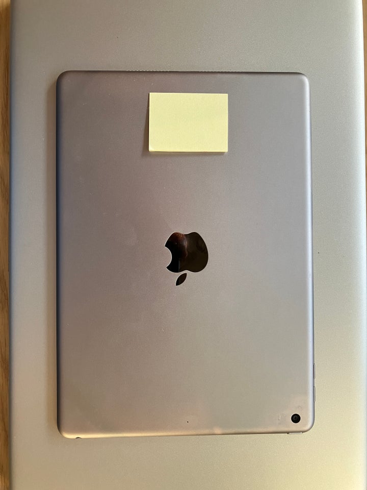 iPad 6, 32 GB, sort