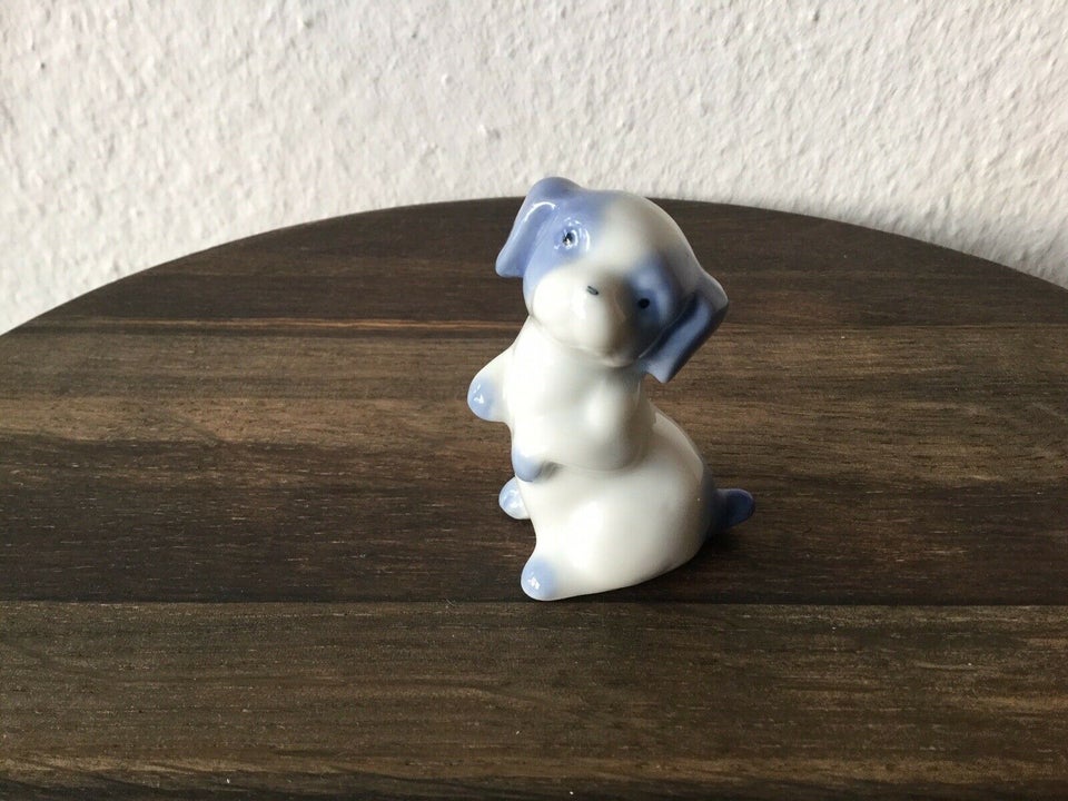 Figur hund Porcelænsfigur