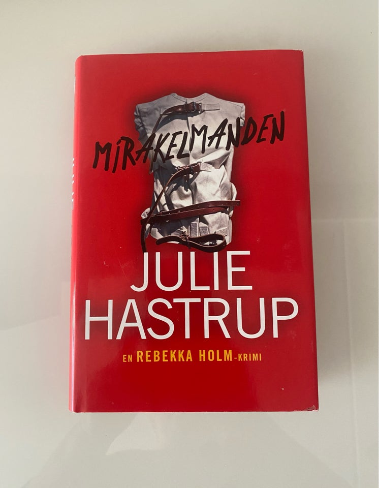 Mirakelmanden, Julie Hastrup,