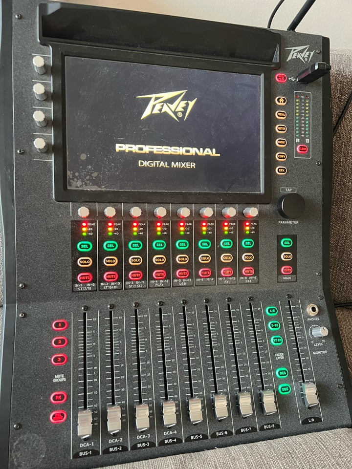 Digitale mixer Peavey Aureus 28