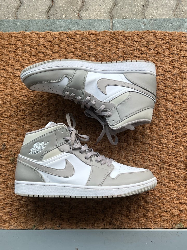 Sneakers, Jordan 1 Mid Linen, str.