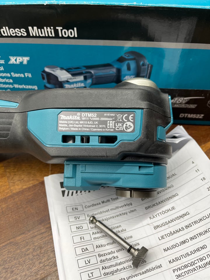 Multi-Cutter, Makita DTM52Z