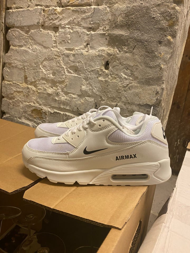 Sneakers, Nike Air Max Réplic@,