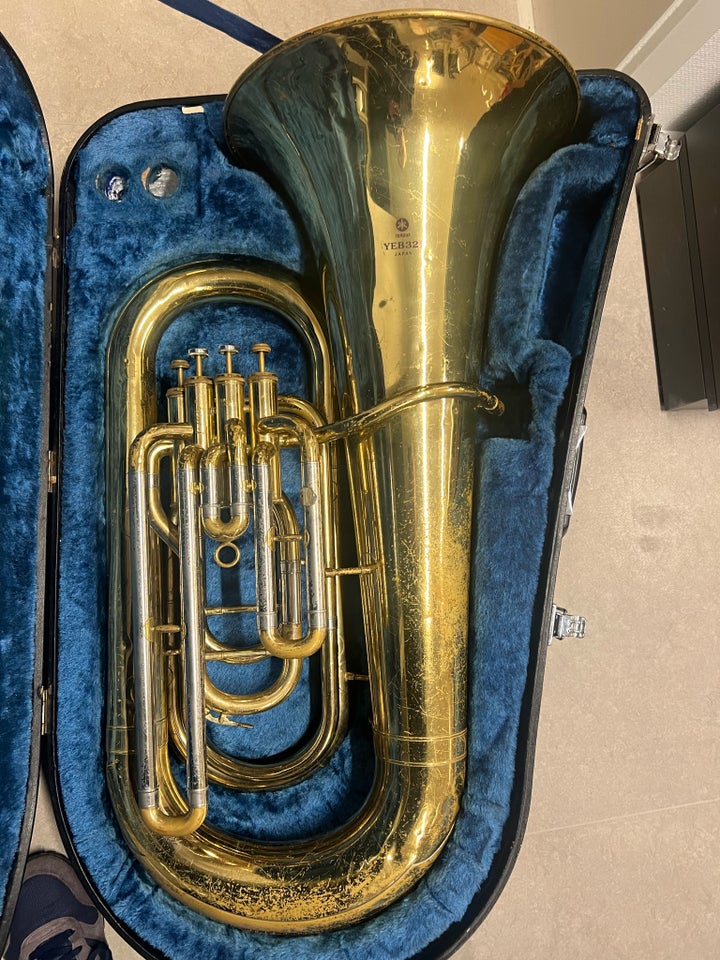 Tuba, Yamaha YEB321