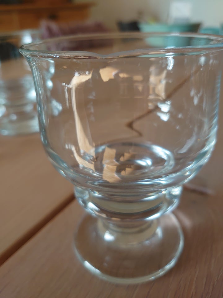 Glas, 5 rødvinsglas i Holmegaard