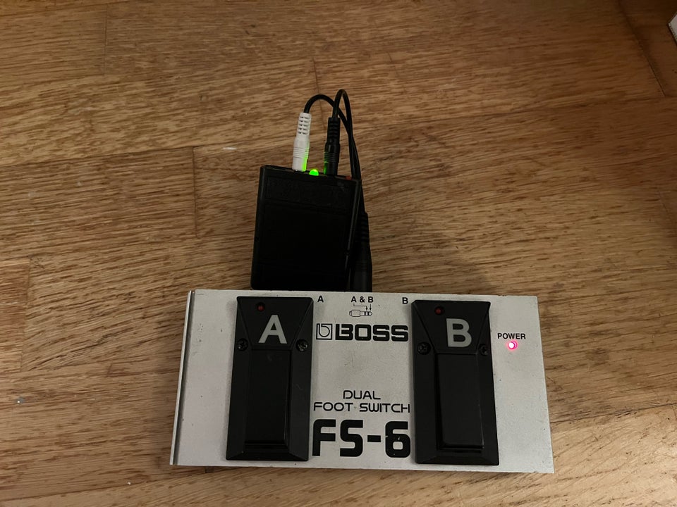 Boss FS-6  AirTurn BT-105, Boss 