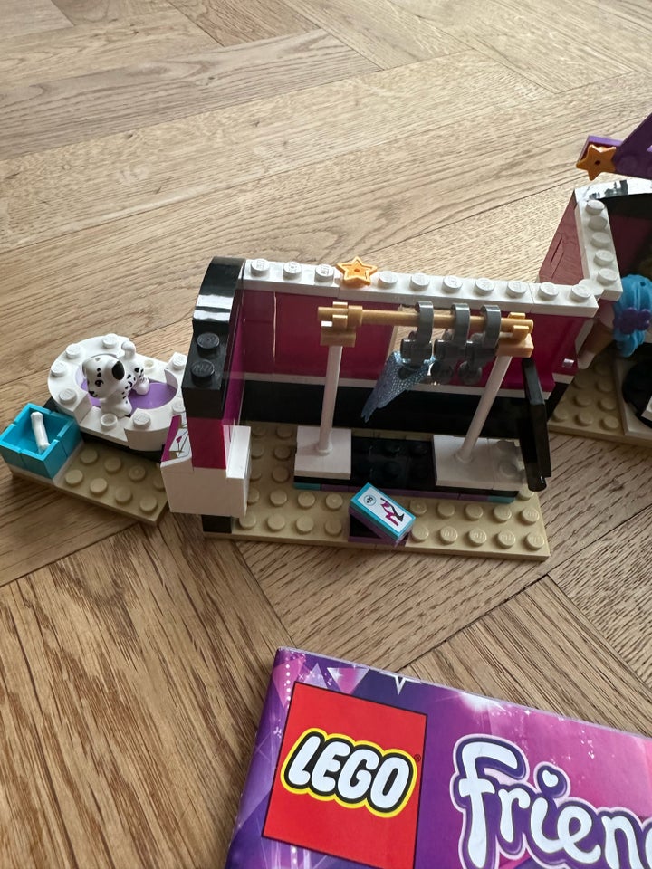 Lego Friends 41104