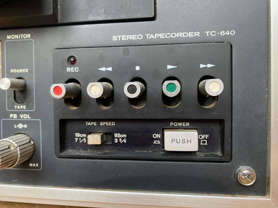 Spolebåndoptager, Sony, TC-640