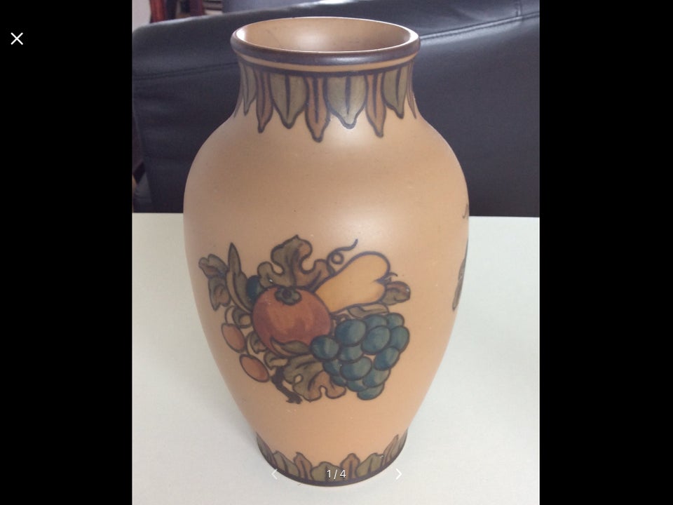 Keramik, Vase 22 cm høj, Hjort