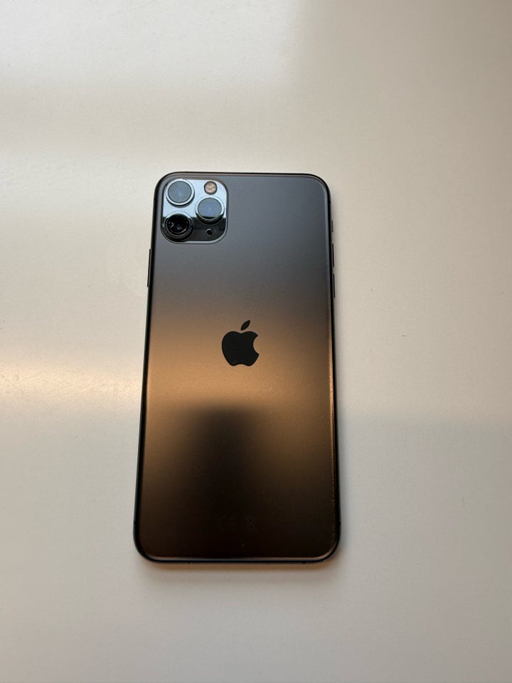 iPhone 11 Pro Max, 256 GB, sort