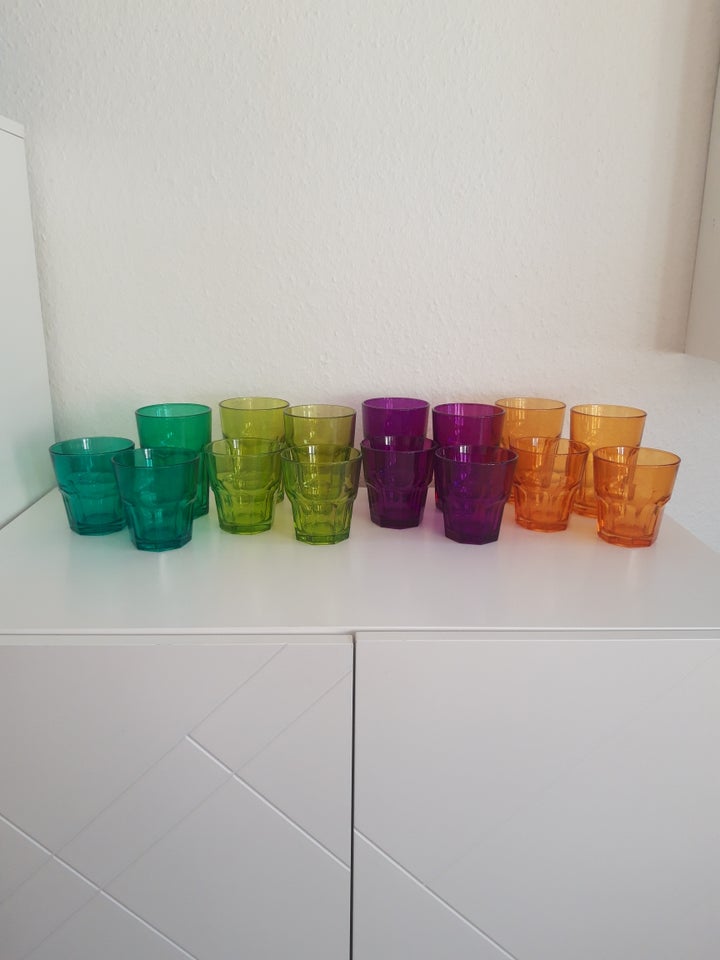 Glas, 16 glas til koldt og varmt