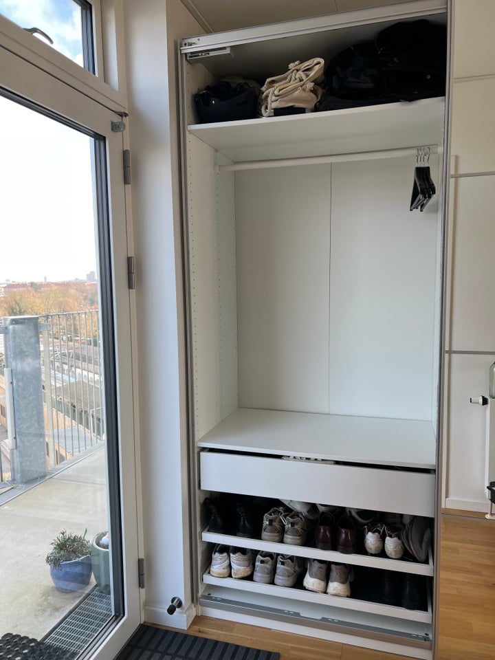 Garderobeskab, Ikea pax, b: 200 d: