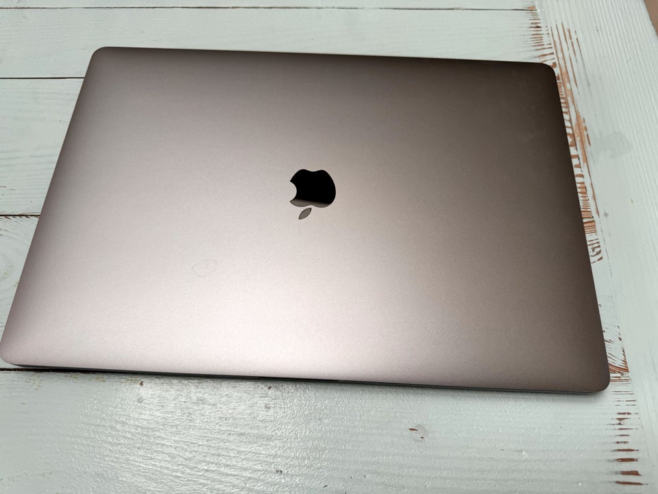 MacBook Pro, 16 inch 2019, AMD