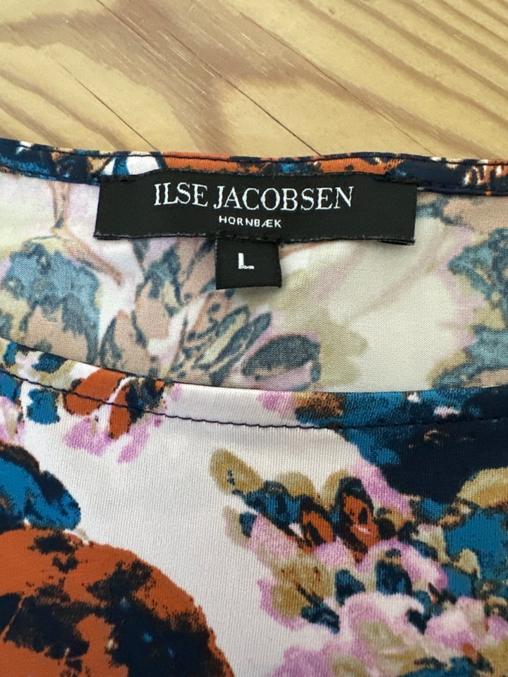 Festkjole, Ilse Jacobsen, str. L