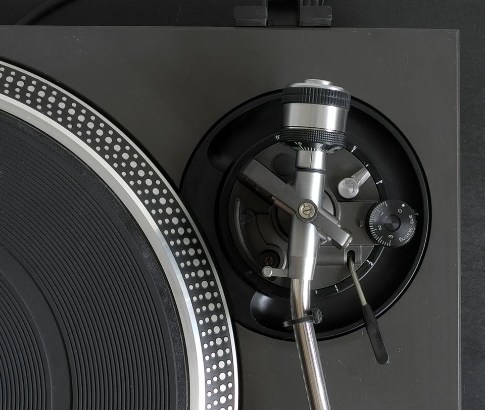 Pladespiller, Technics, SL 1210