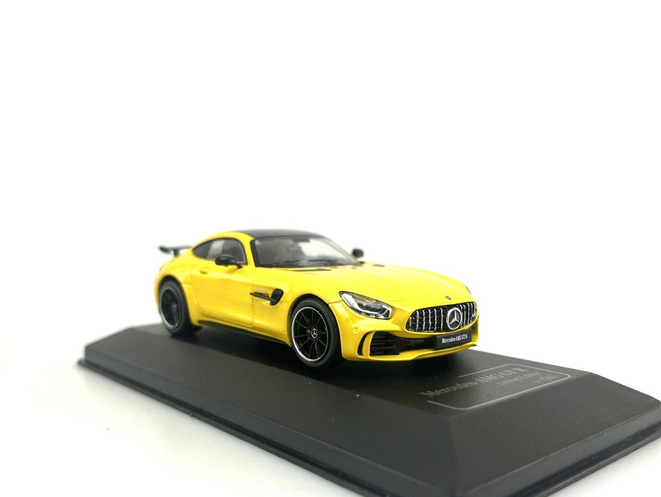 Modelbil, Mercedes-Benz AMG GT R